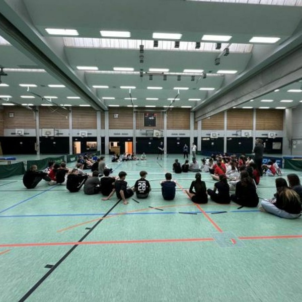 Der Panther war los! Das Pantherballturnier der 8. Klassen 