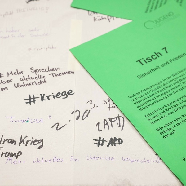 Tisch 7